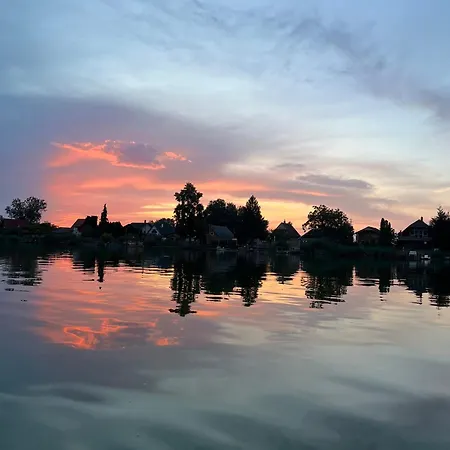 Σπίτι διακοπών Viktoria Dunaweekend