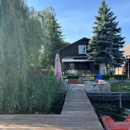 Viktoria Dunaweekend Σπίτι διακοπών Makád