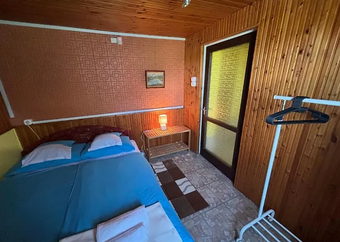 Viktoria Dunaweekend Ferienhaus Makád