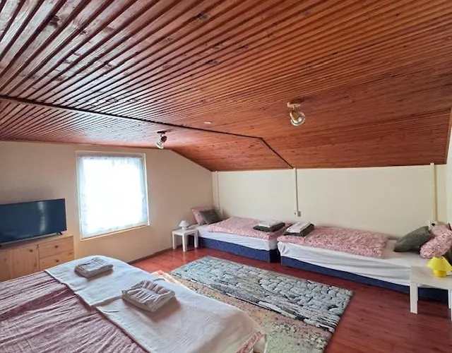 Viktória Dunaweekend Nyaraló